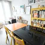 Quiet Apt Near Montmartre