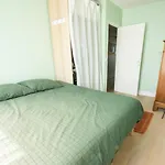 Quiet Apt Near Montmartre